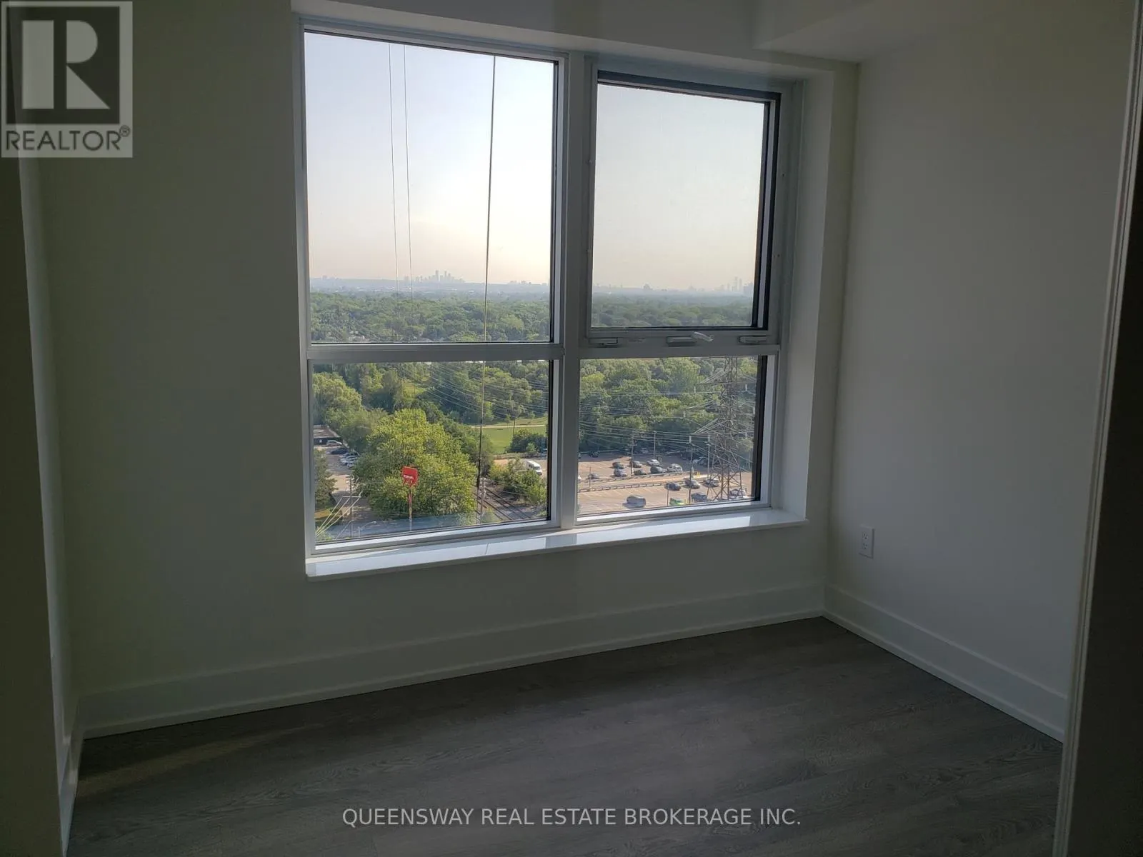 UNIT #1504 - 7 MABELLE AVENUE