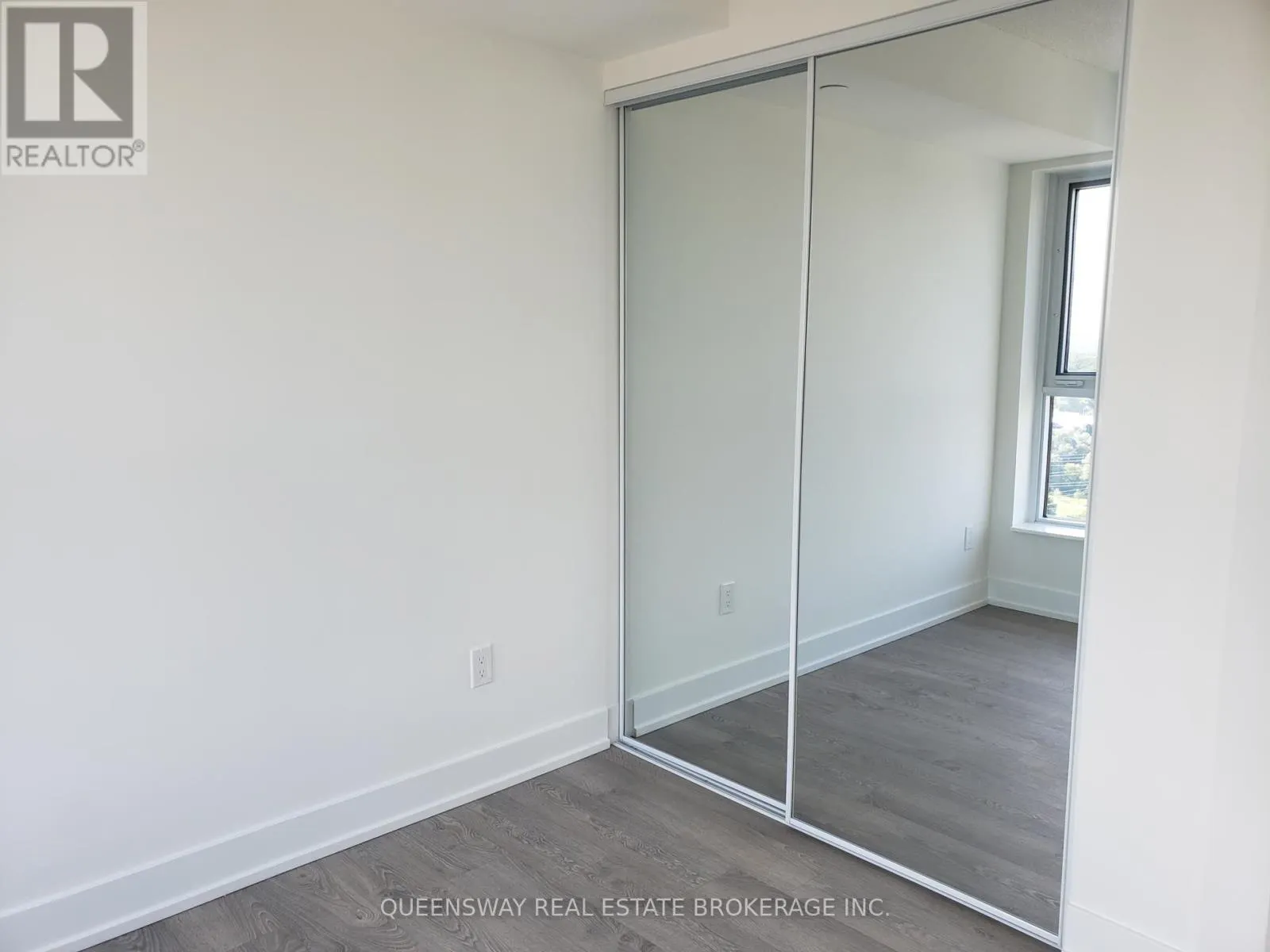 UNIT #1504 - 7 MABELLE AVENUE