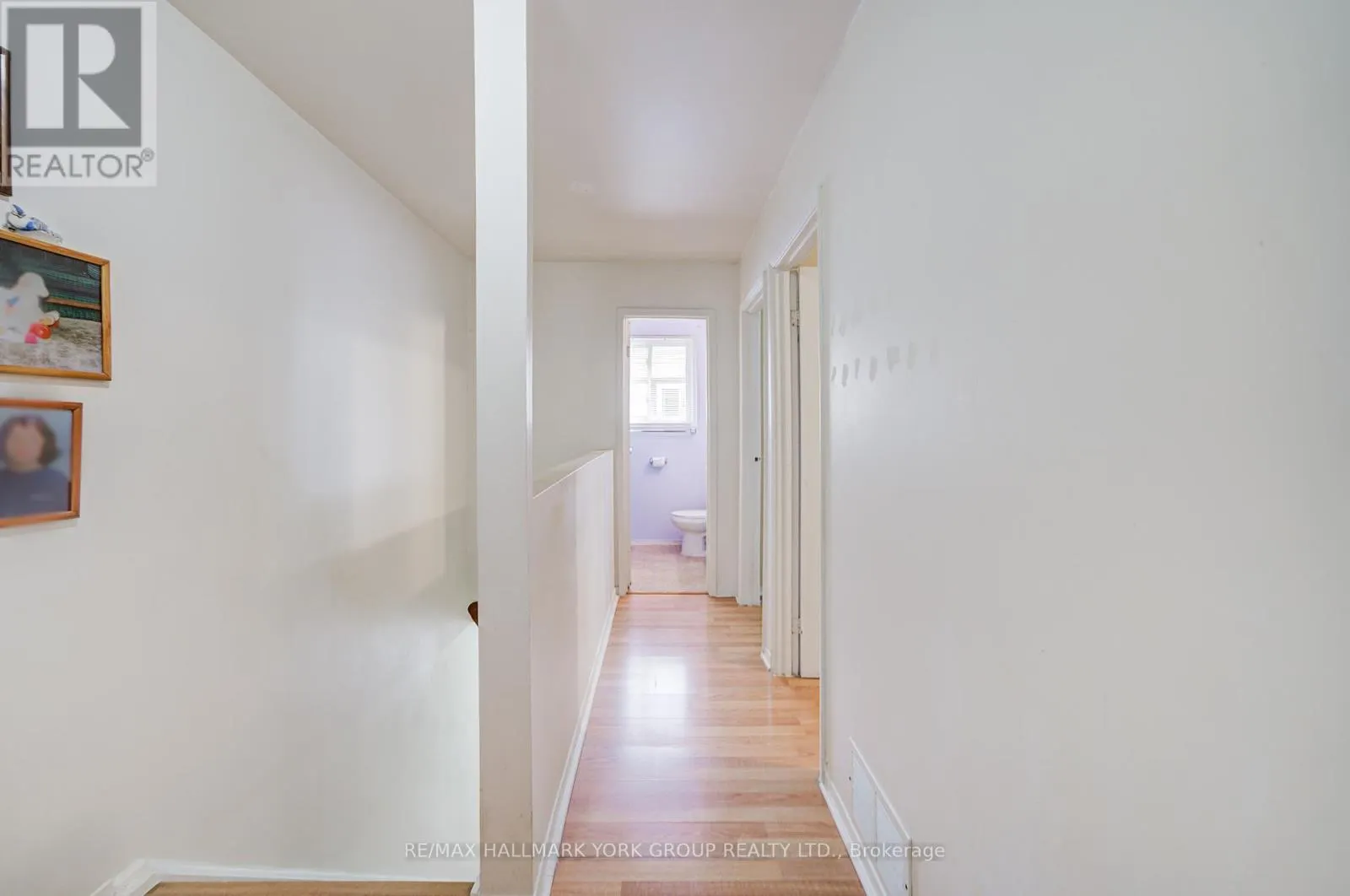 9 BUR OAK WAY