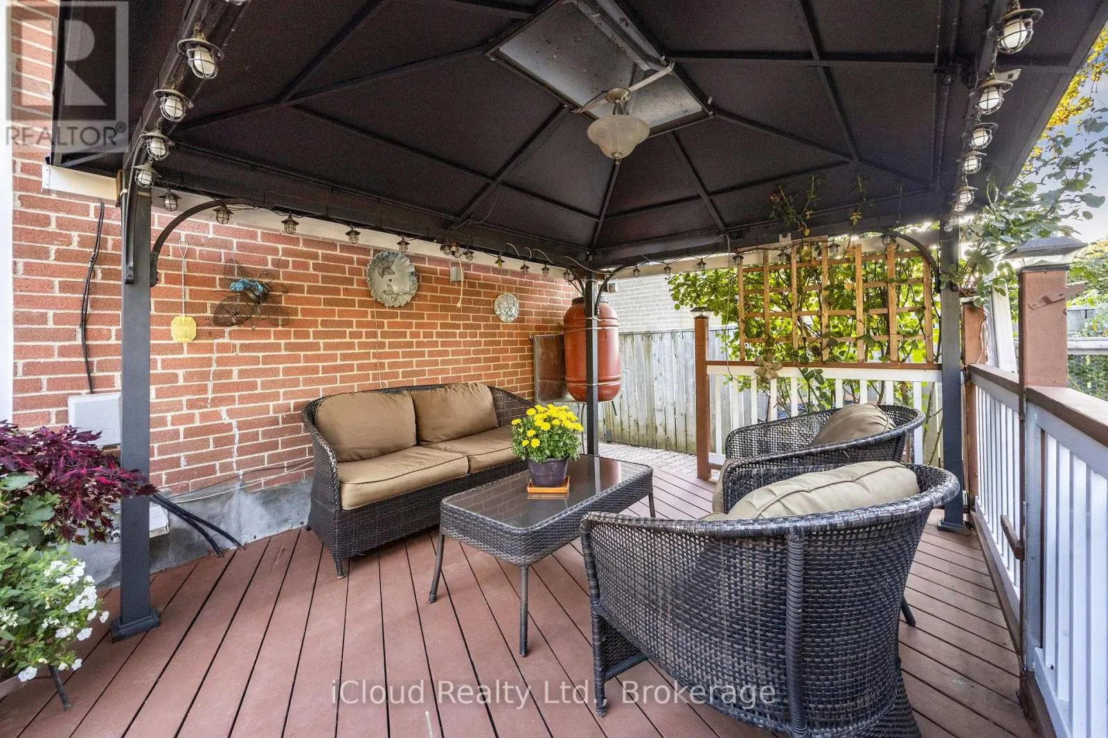 52 KIMBARK DRIVE N