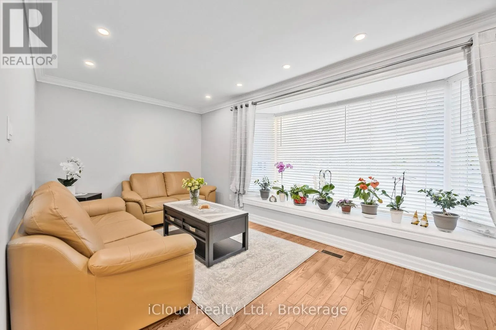 52 KIMBARK DRIVE N