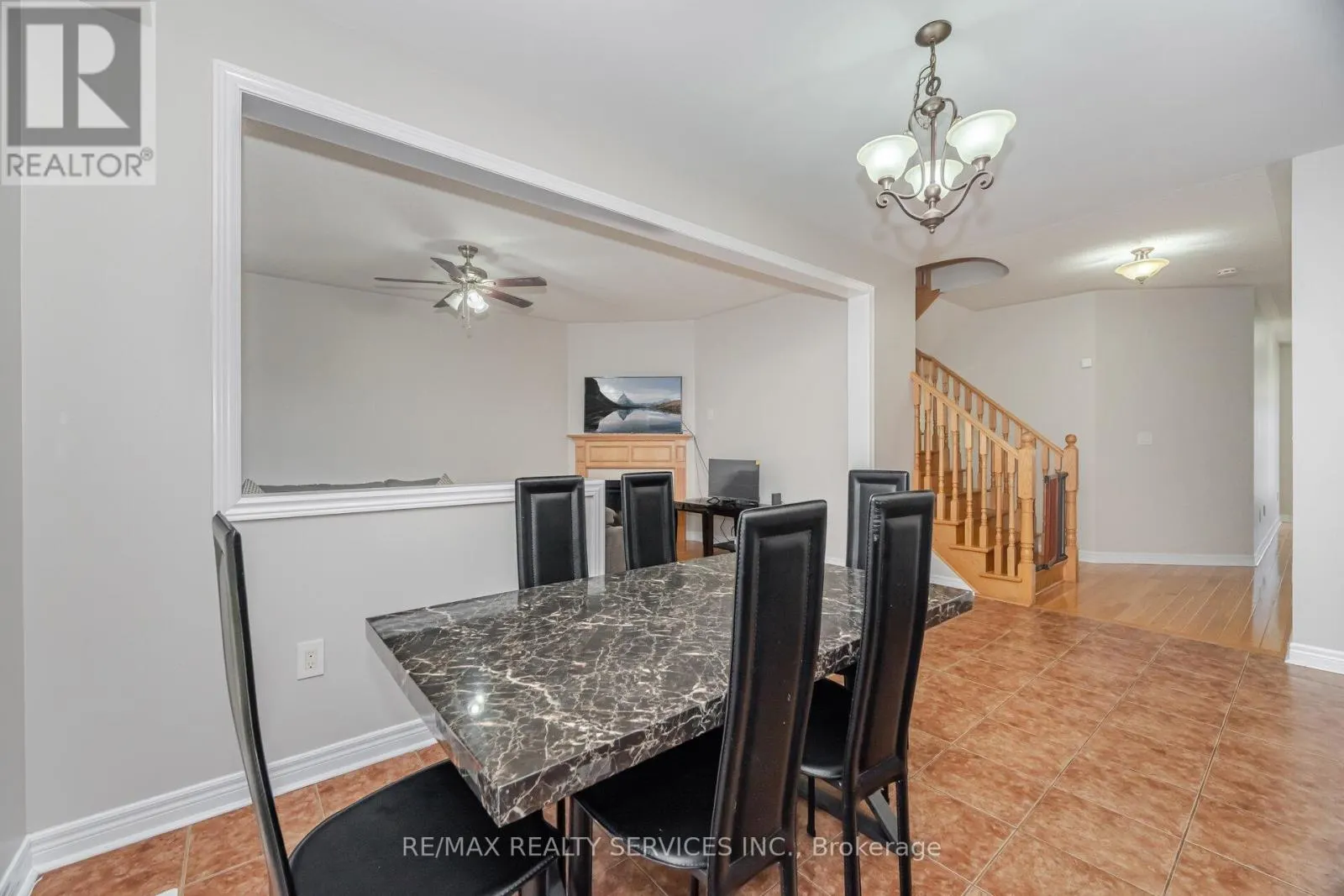 232 SUSSEXVALE DRIVE