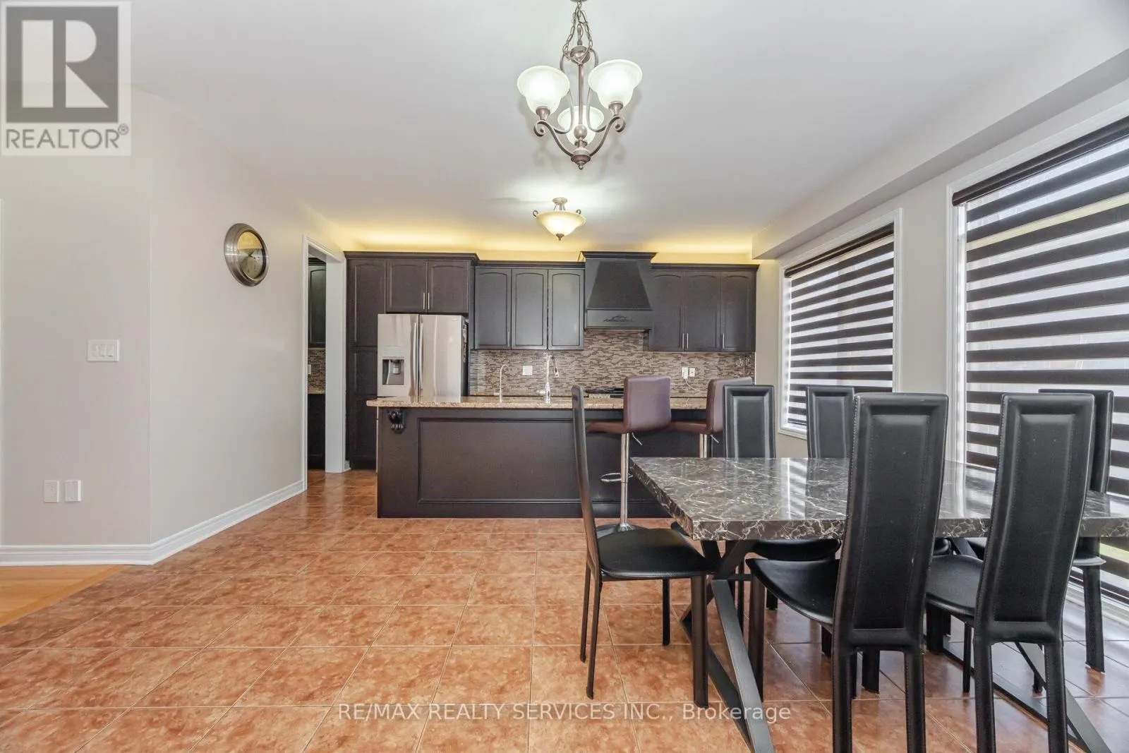 232 SUSSEXVALE DRIVE
