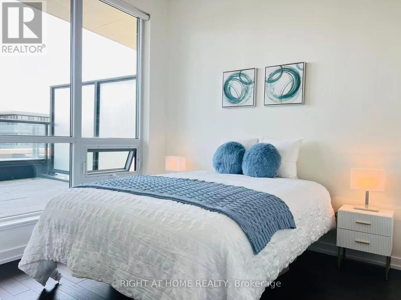 407 - 4011 BRICKSTONE MEWS