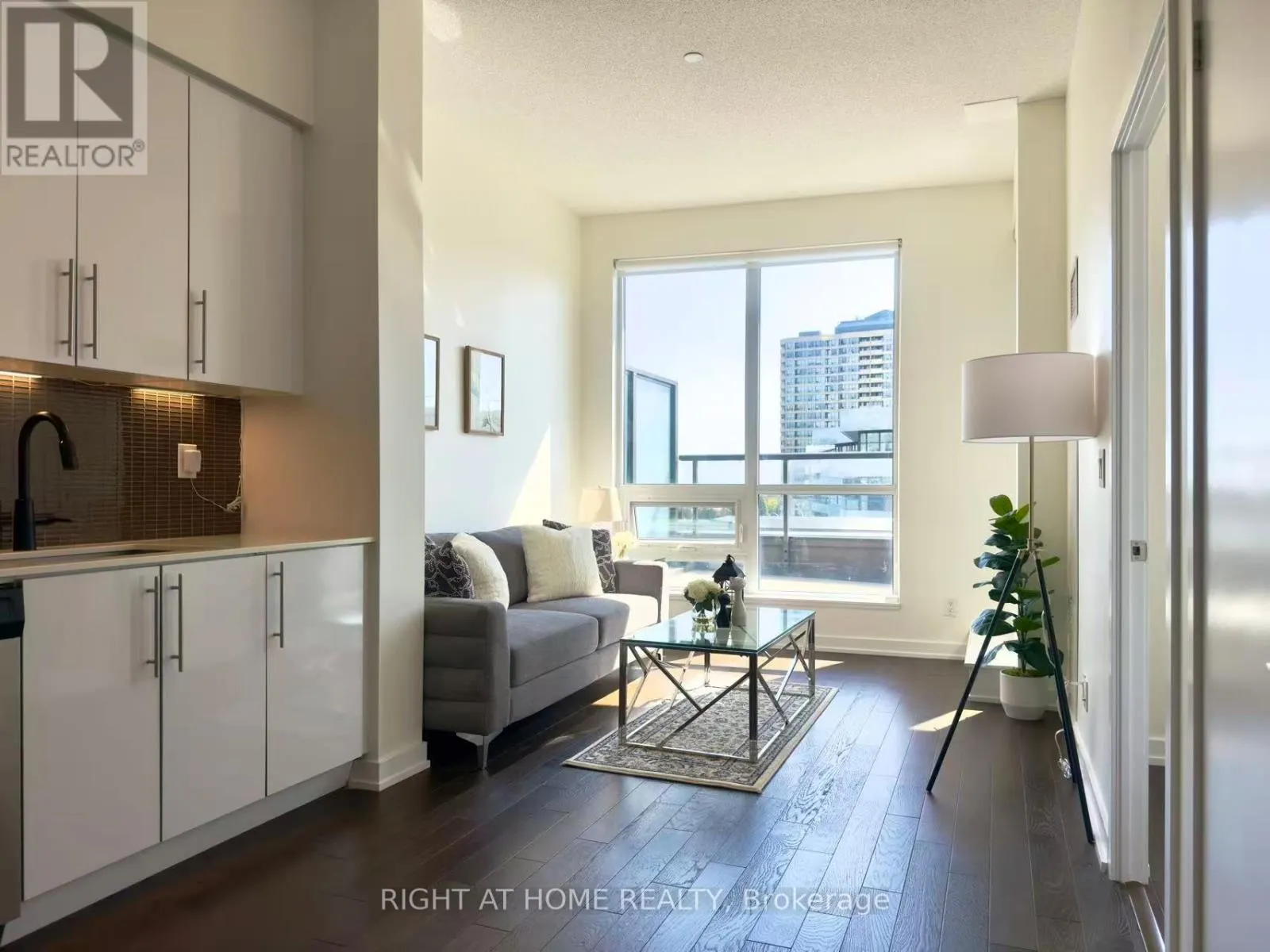 407 - 4011 BRICKSTONE MEWS