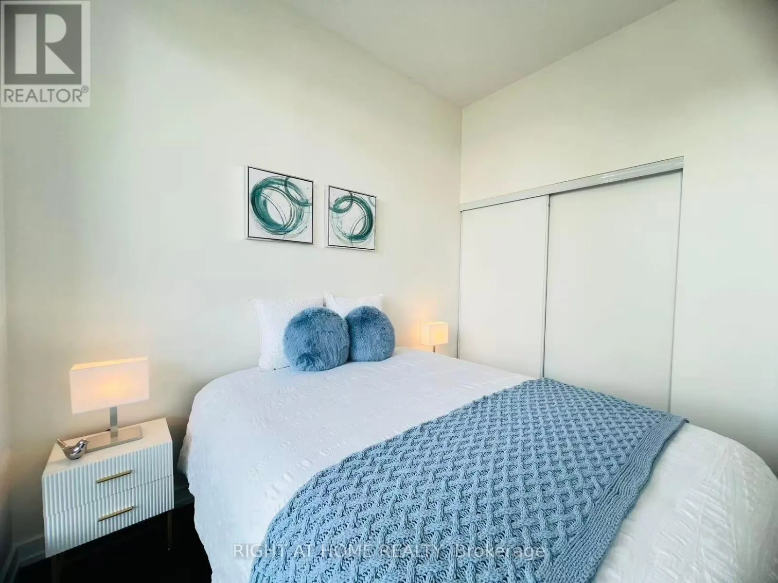 407 - 4011 BRICKSTONE MEWS