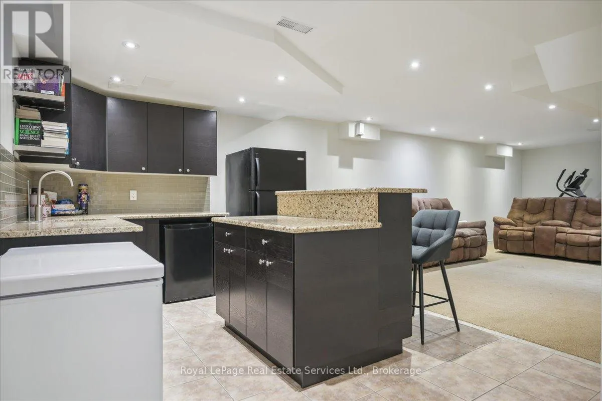 4737 DEFOREST CRESCENT