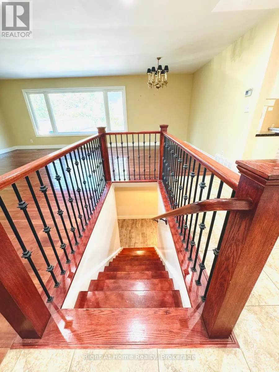 4054 APPLE VALLEY LANE
