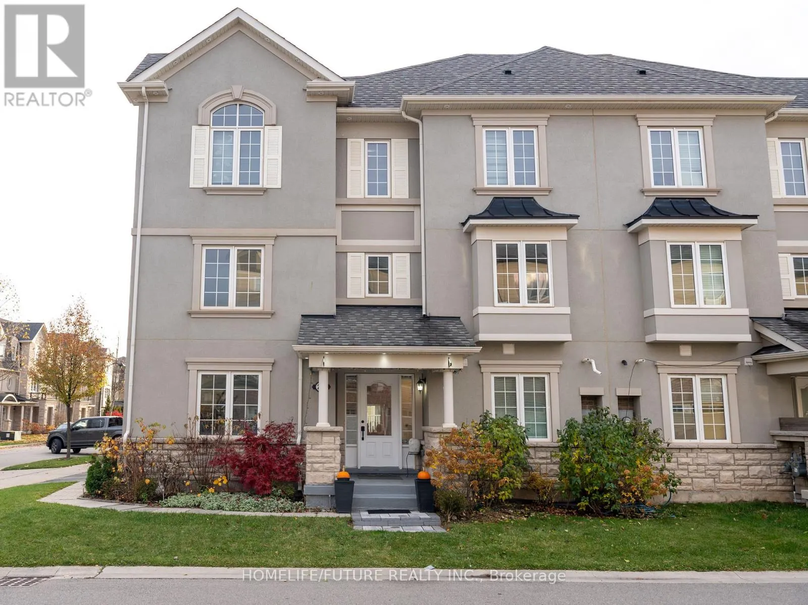 275 ELLEN DAVIDSON DRIVE