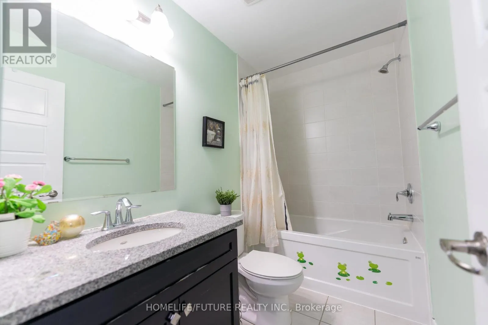 275 ELLEN DAVIDSON DRIVE