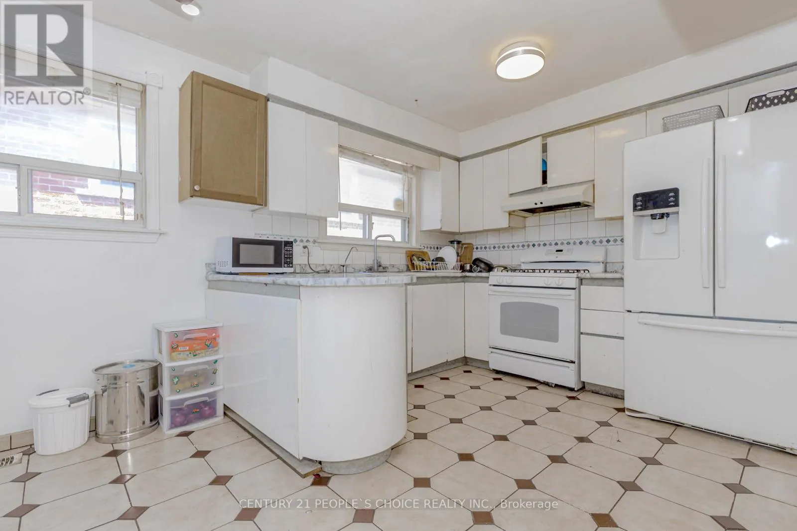 4104 BRANDON GATE