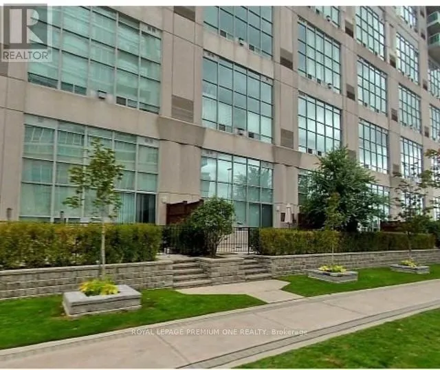 303 - 300 MANITOBA STREET