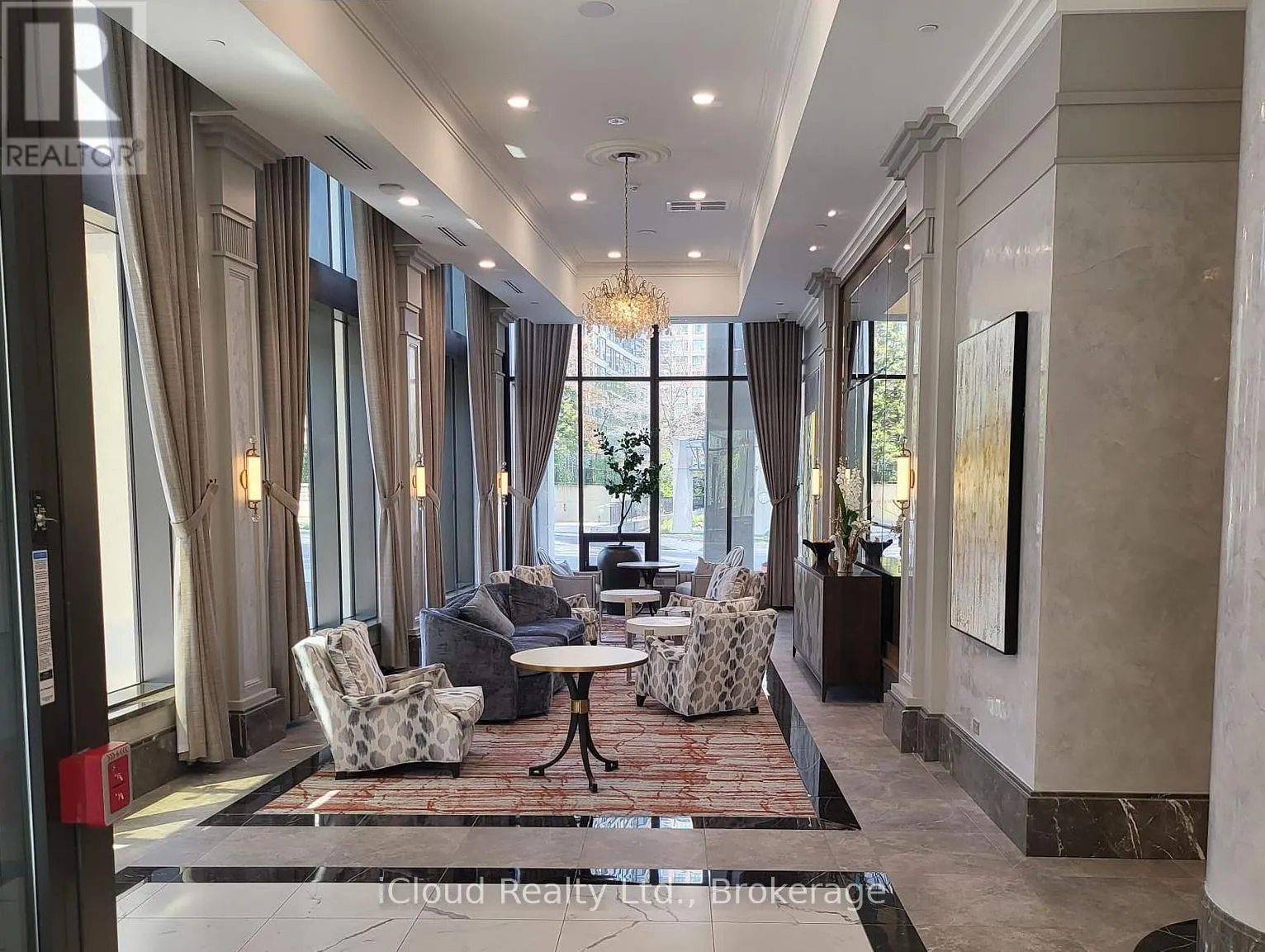 1104 - 30 ELM DRIVE