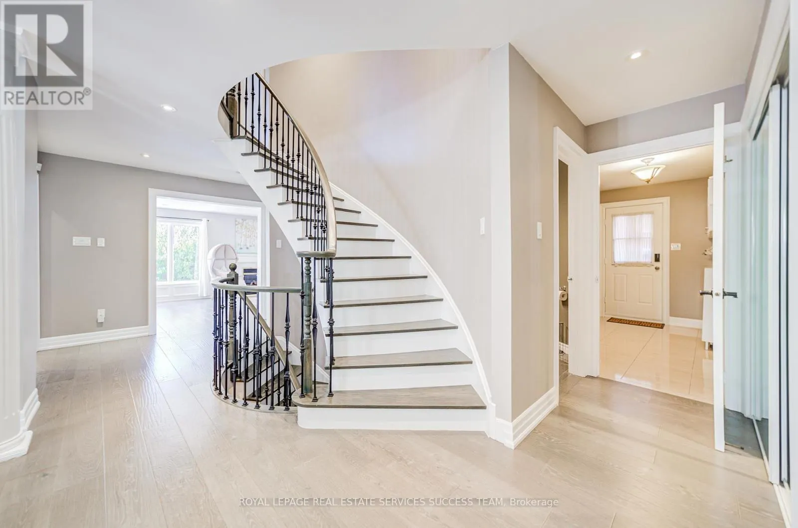 1378 BAYSHIRE DRIVE