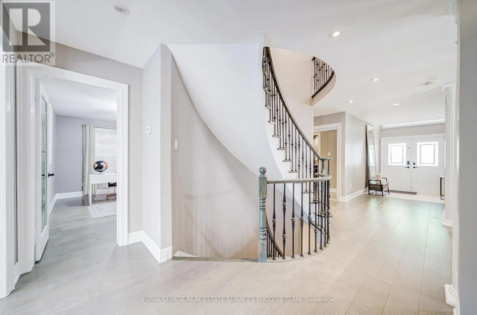 1378 BAYSHIRE DRIVE