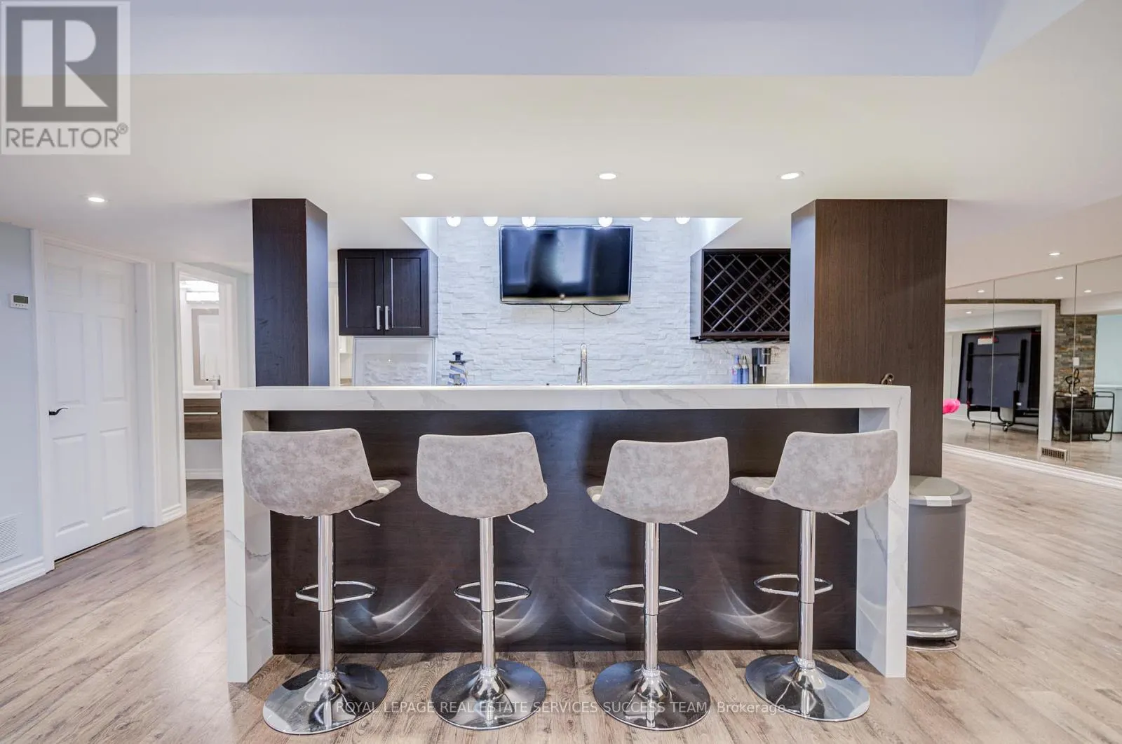 1378 BAYSHIRE DRIVE