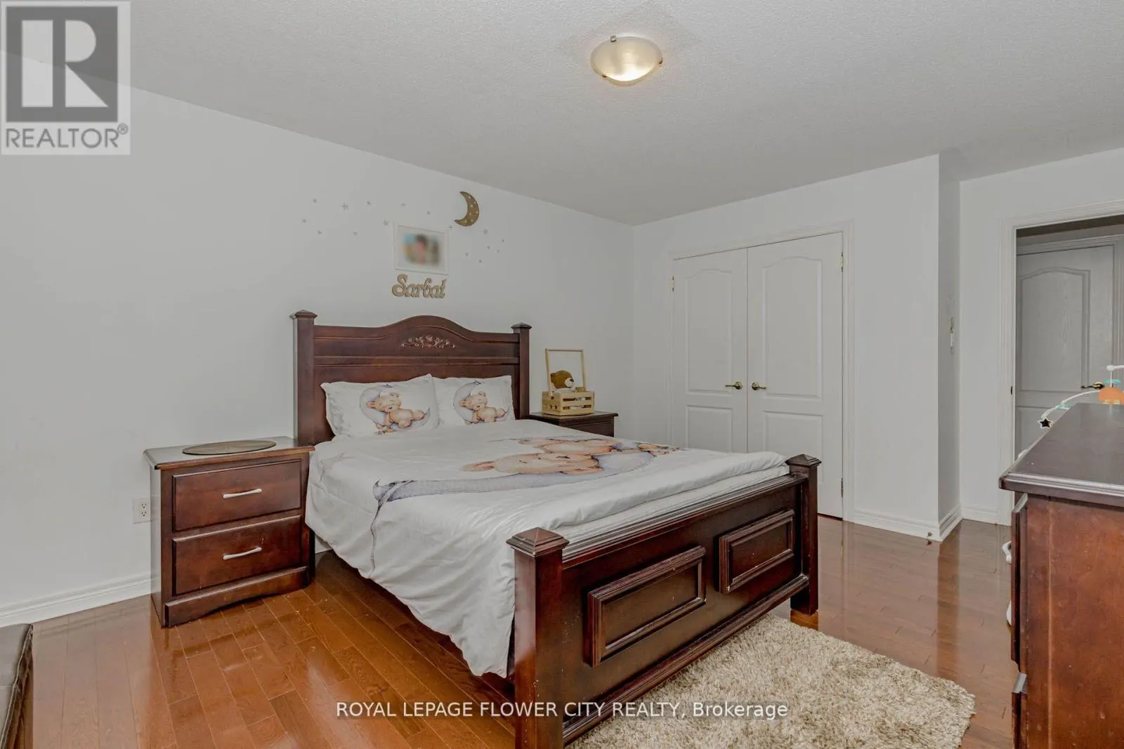 11 VINTONRIDGE DRIVE