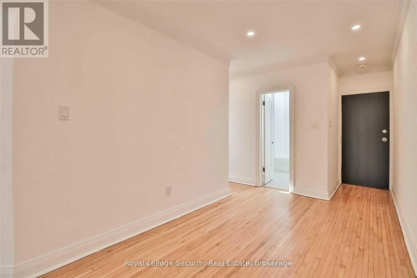 2 - 3317 LAKE SHORE BOULEVARD W