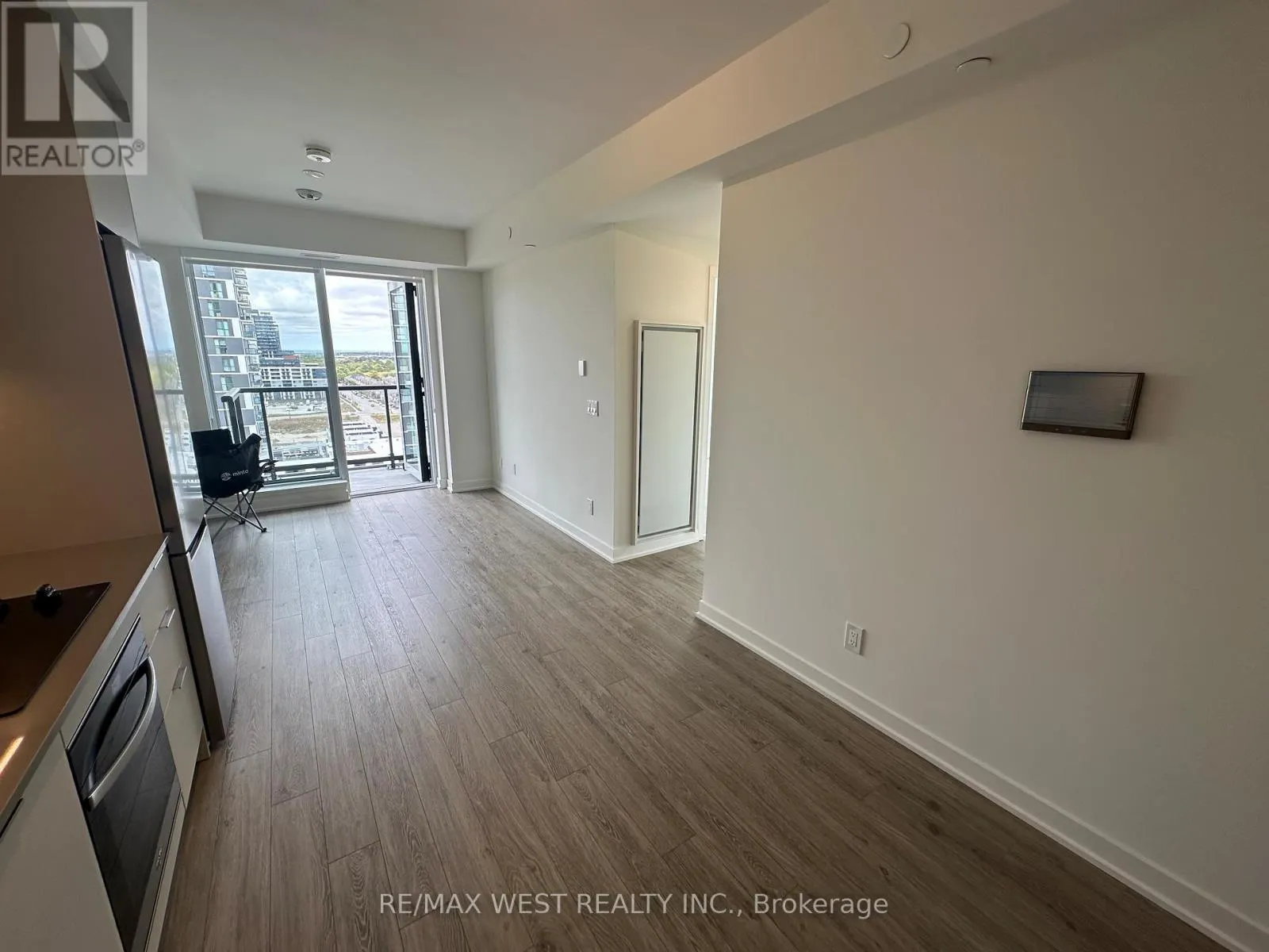 1507 - 3079 TRAFALGAR ROAD