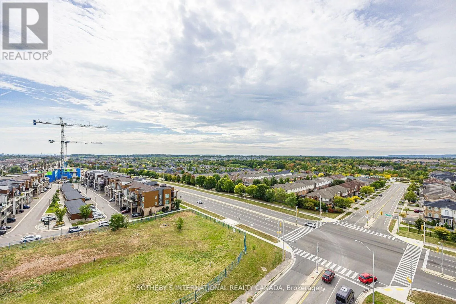 809 - 3005 PINE GLEN ROAD