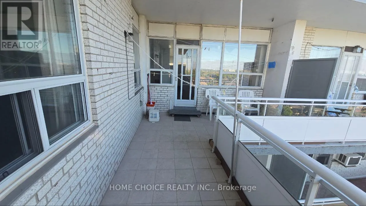 921 - 3460 KEELE STREET W