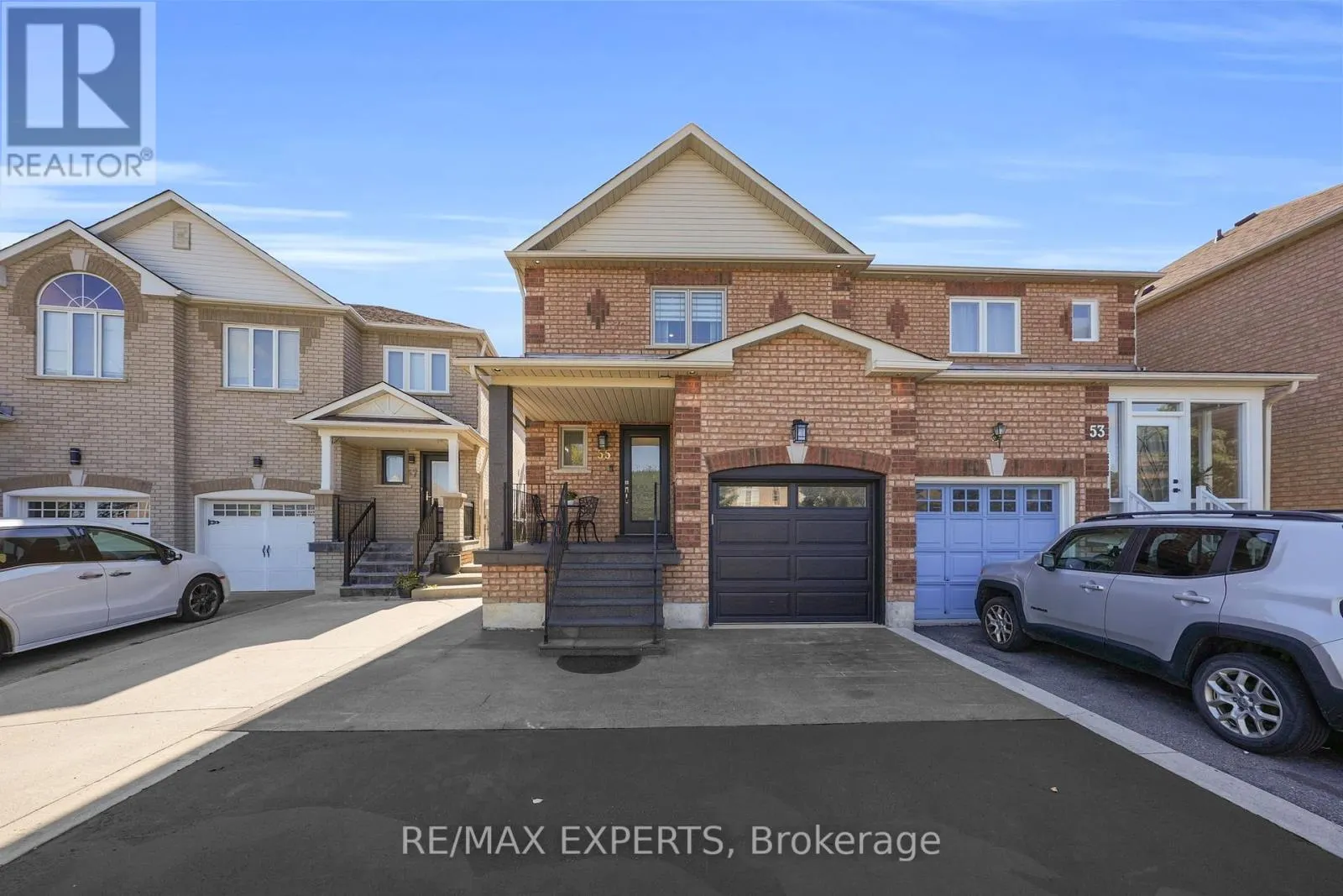 55 MANORWOOD COURT
