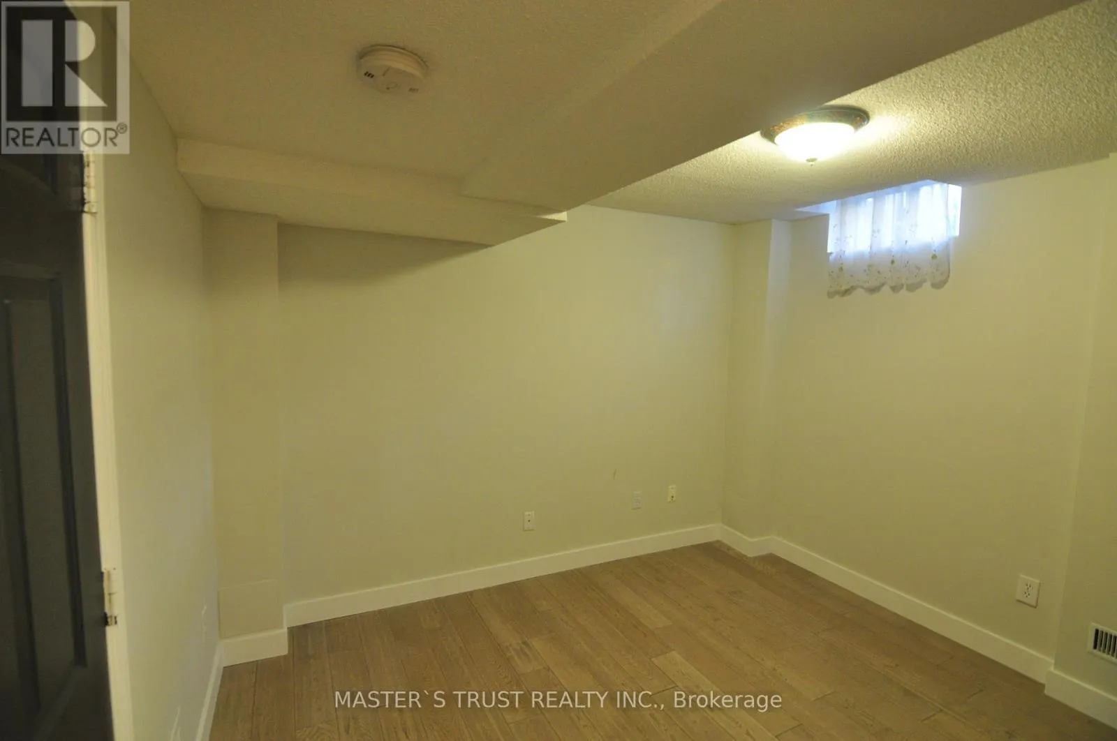 18 - 1168 ARENA ROAD