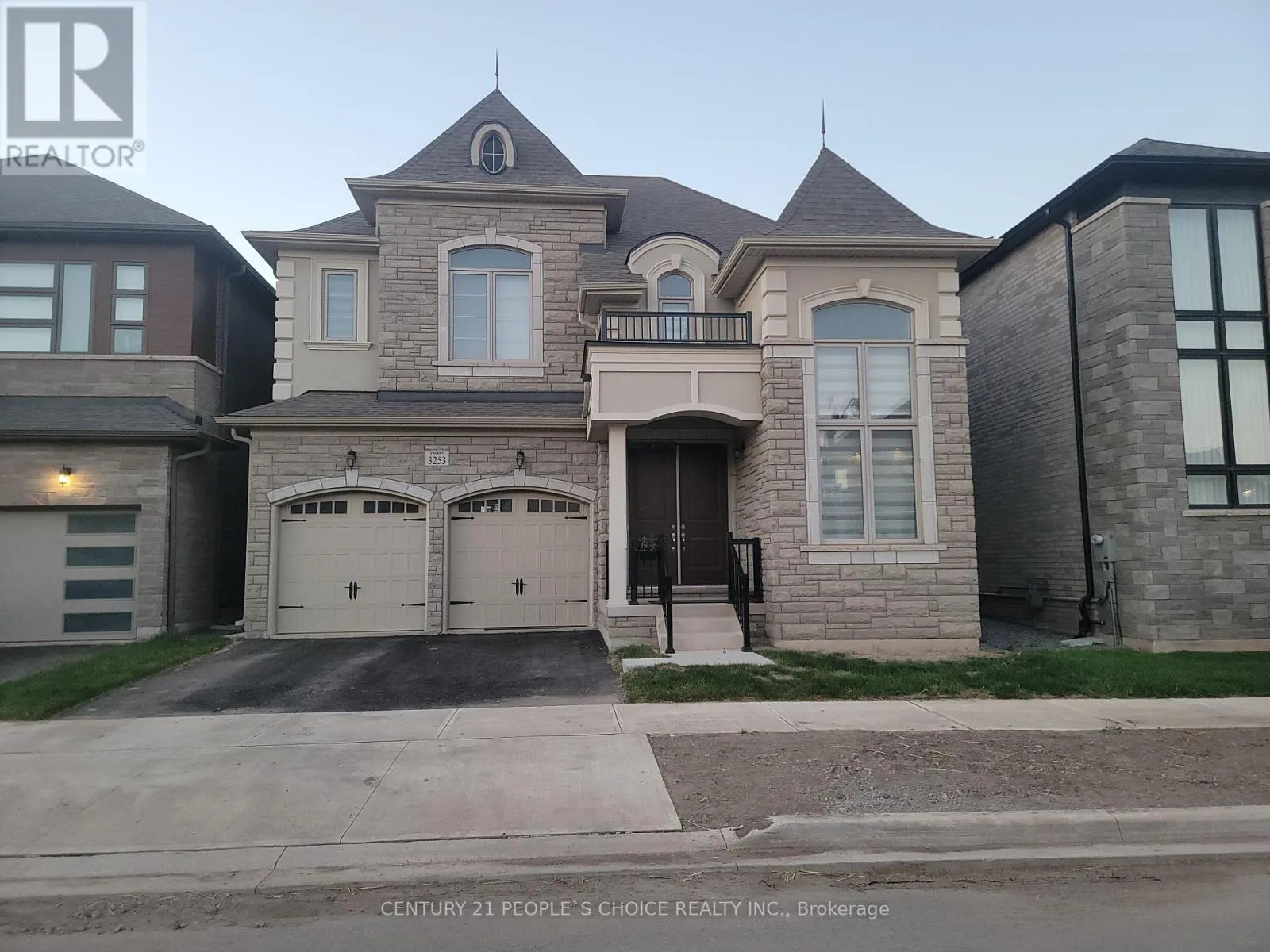3253 DOVE DRIVE