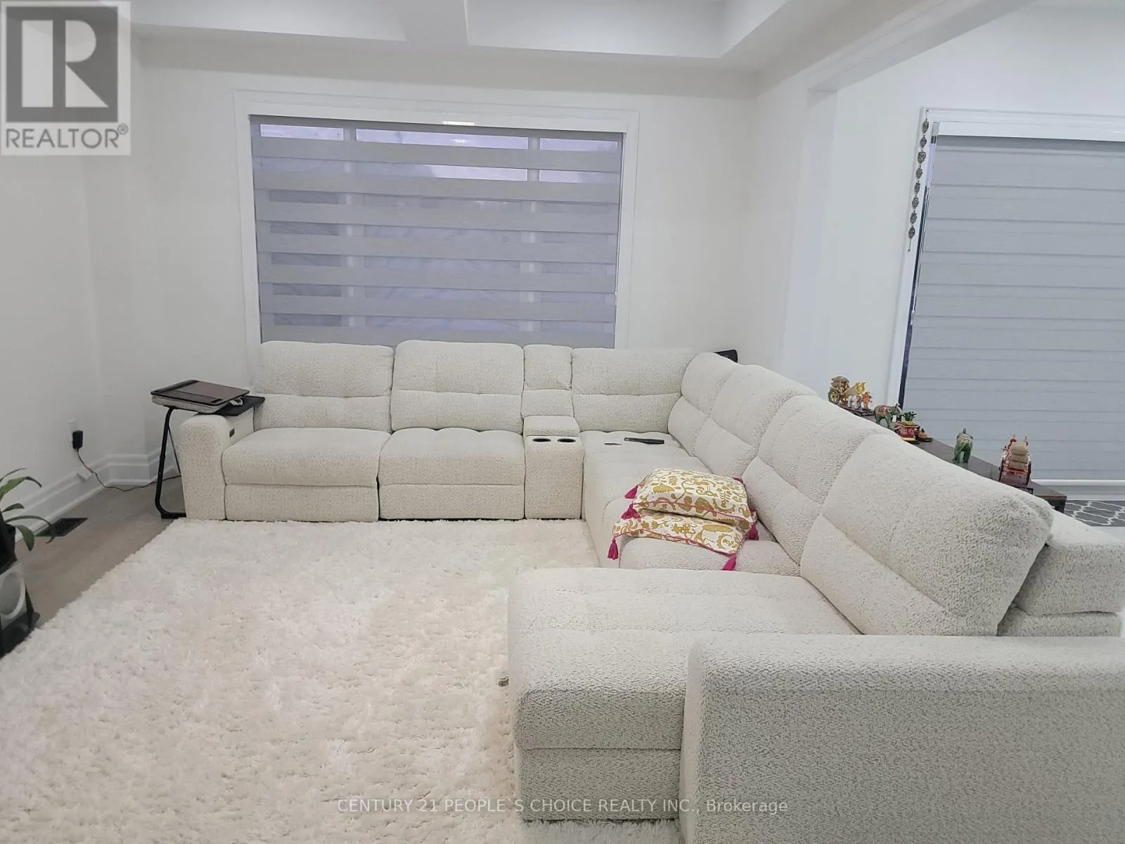 3253 DOVE DRIVE