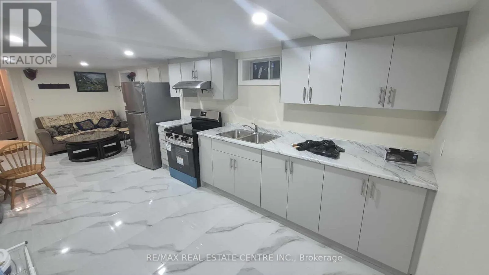 BASEMENT - 1290 CONSORT CRESCENT