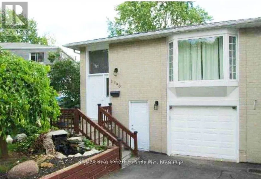 BASEMENT - 1290 CONSORT CRESCENT