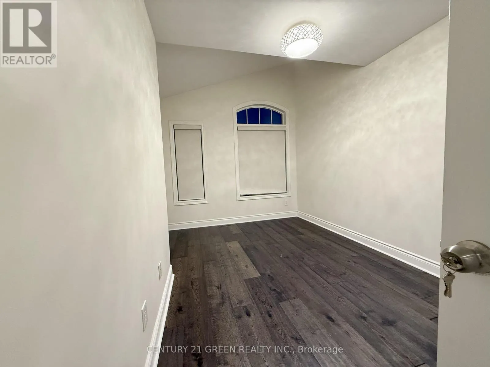7328 CORK TREE ROW