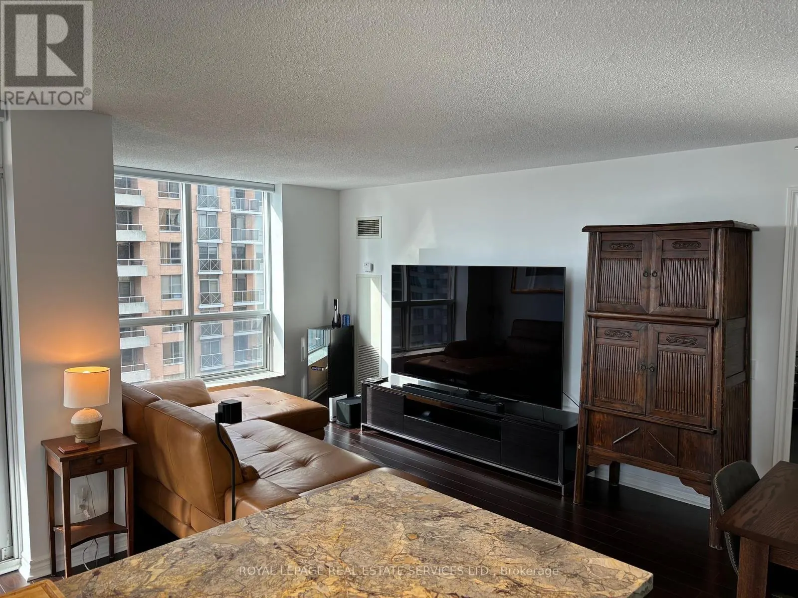 1210 - 5229 DUNDAS STREET W