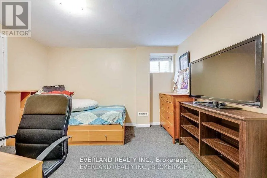 249 NOTTINGHAM DR DRIVE