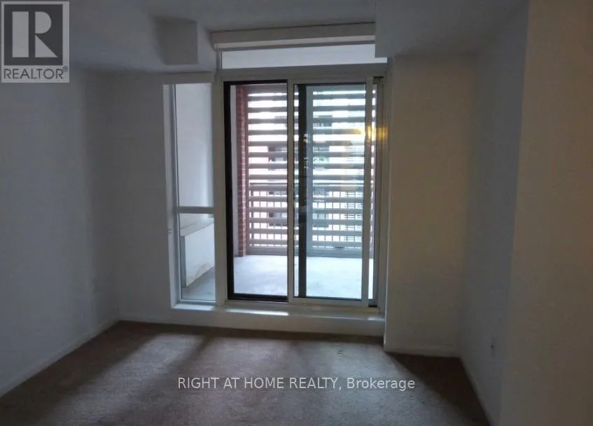 622 - 830 LAWRENCE AVENUE W