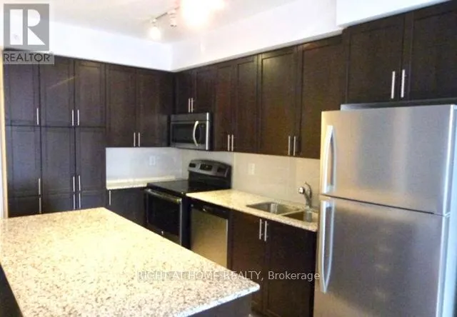 622 - 830 LAWRENCE AVENUE W