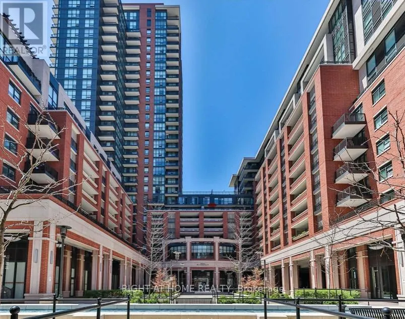 622 - 830 LAWRENCE AVENUE W
