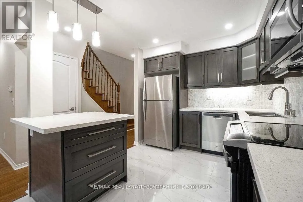 92 - 833 SCOLLARD COURT