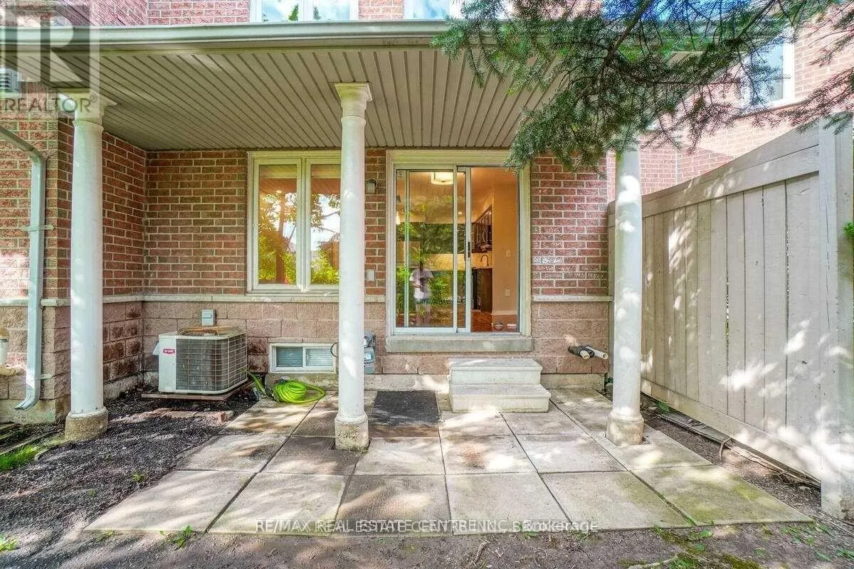 92 - 833 SCOLLARD COURT