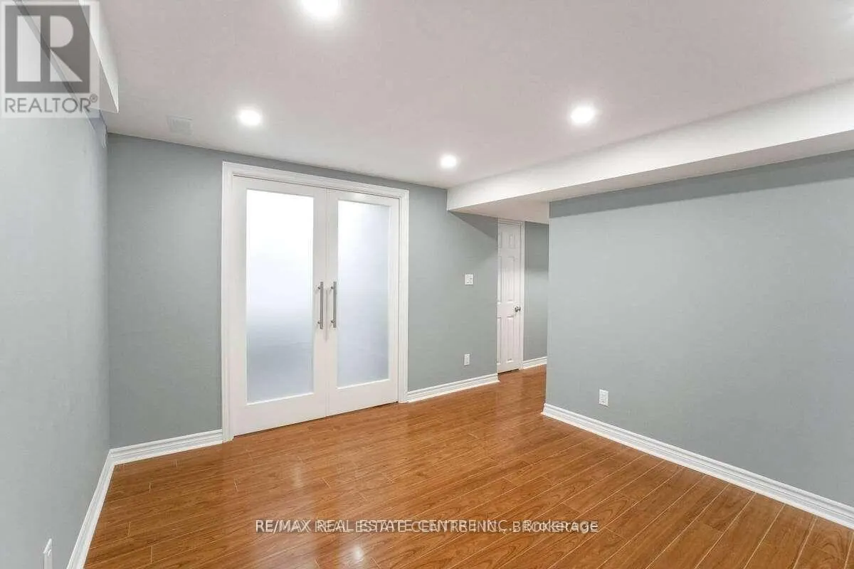 92 - 833 SCOLLARD COURT