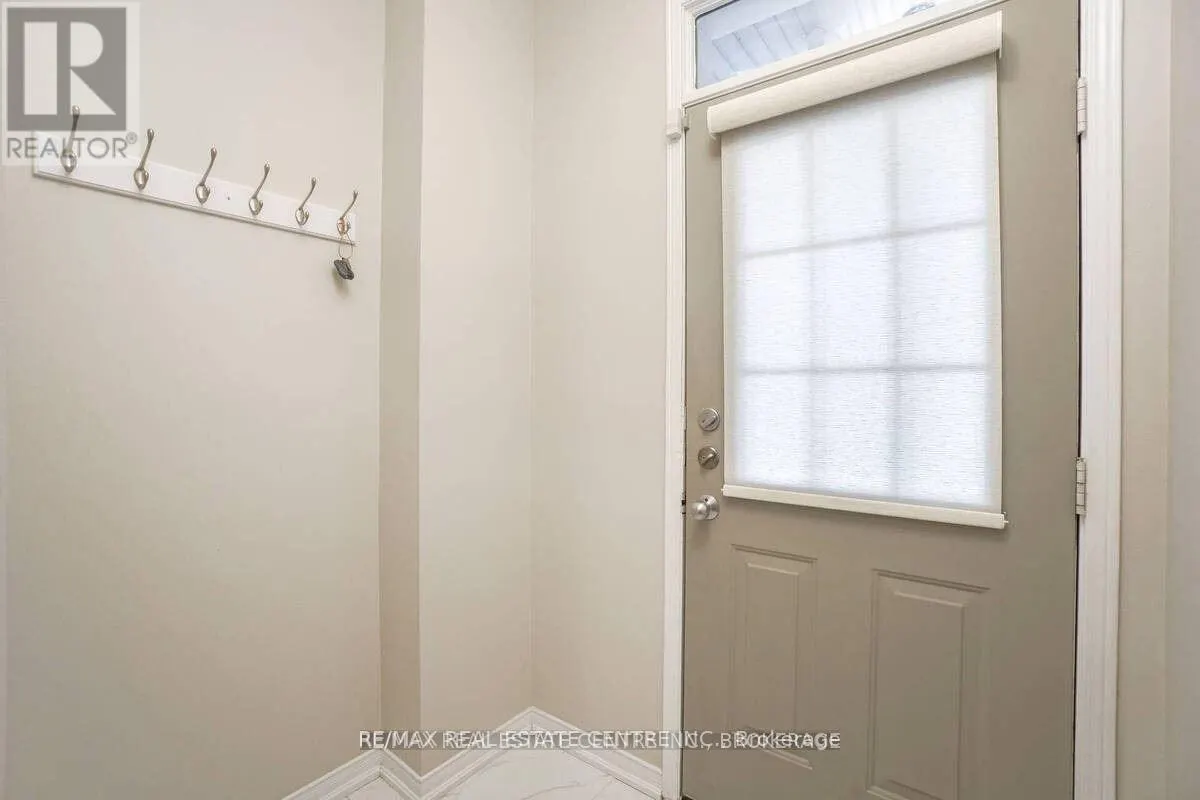 92 - 833 SCOLLARD COURT