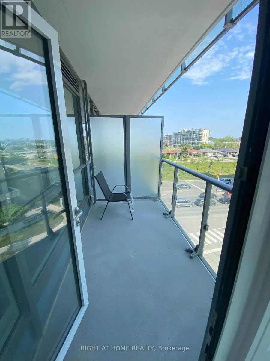 512 - 10 DE BOERS DRIVE