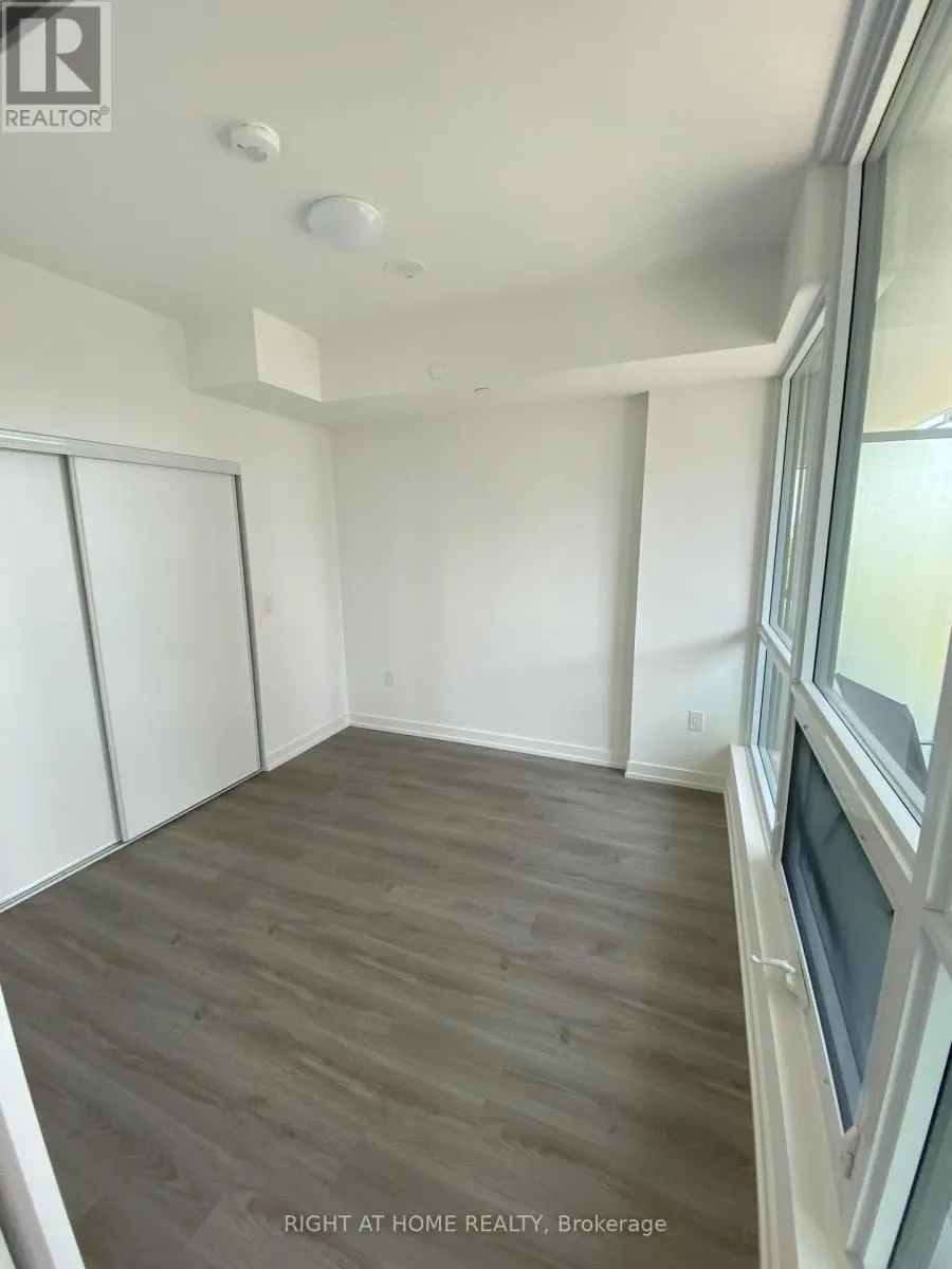 512 - 10 DE BOERS DRIVE
