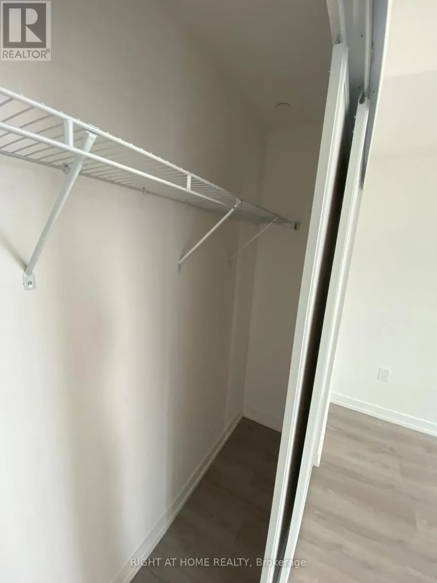 512 - 10 DE BOERS DRIVE