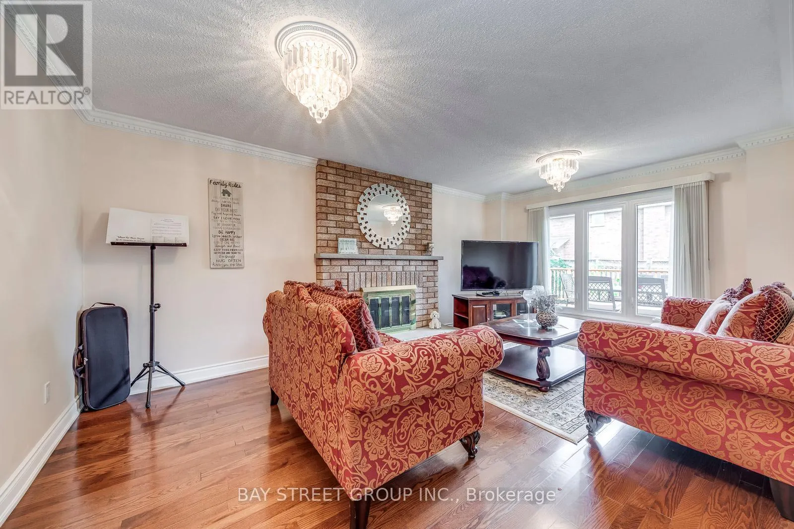 1394 PEARTREE CIRCLE