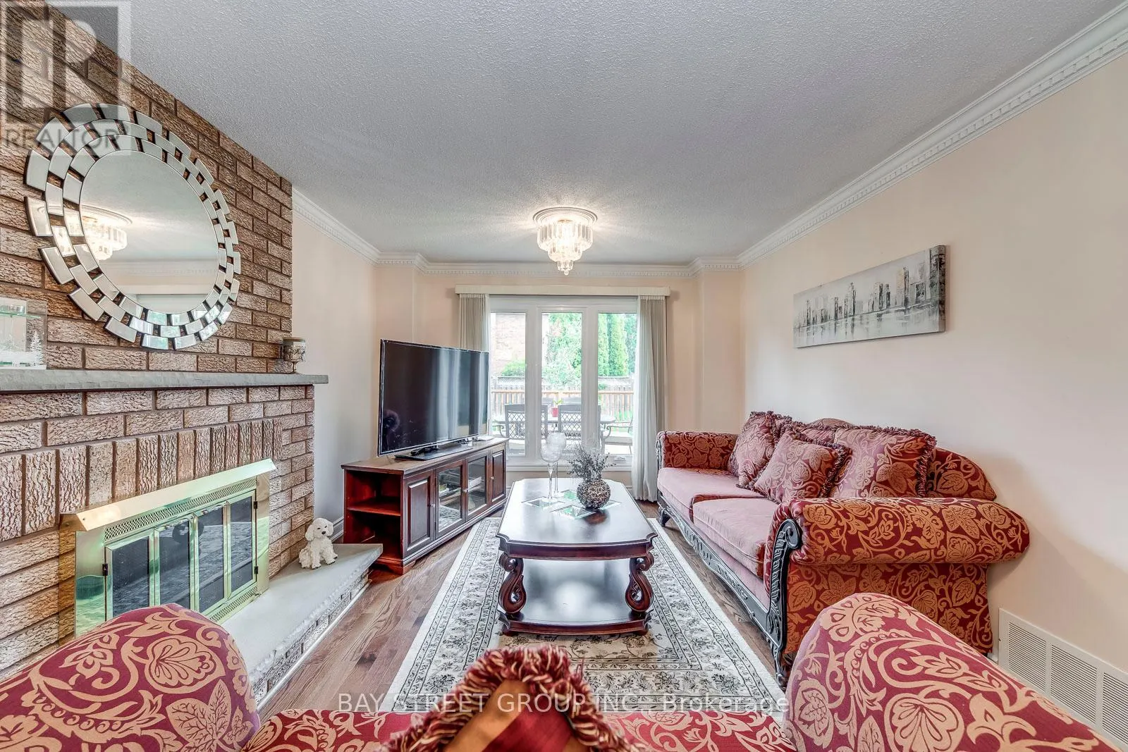 1394 PEARTREE CIRCLE