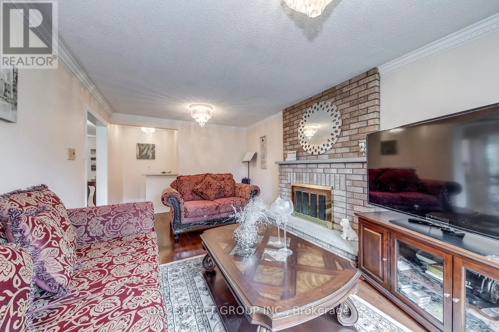 1394 PEARTREE CIRCLE