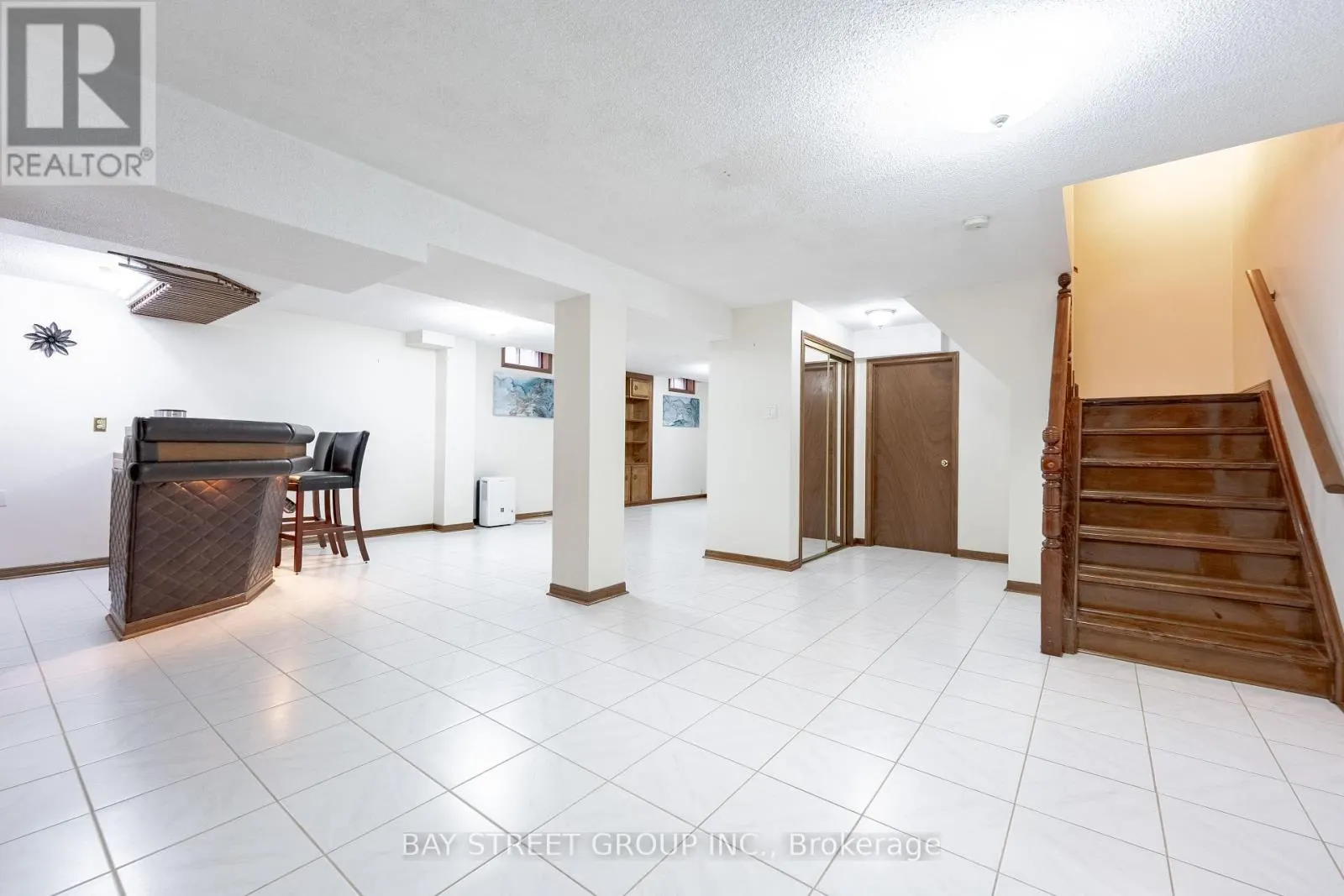 1394 PEARTREE CIRCLE