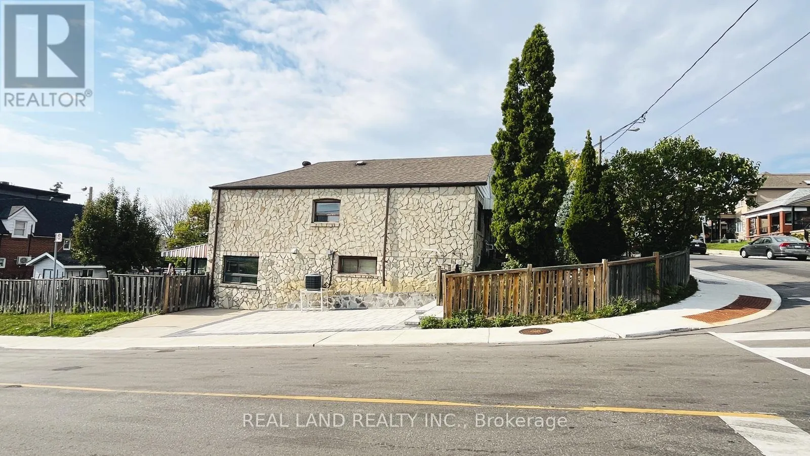 MAIN - 252 SCOTT ROAD