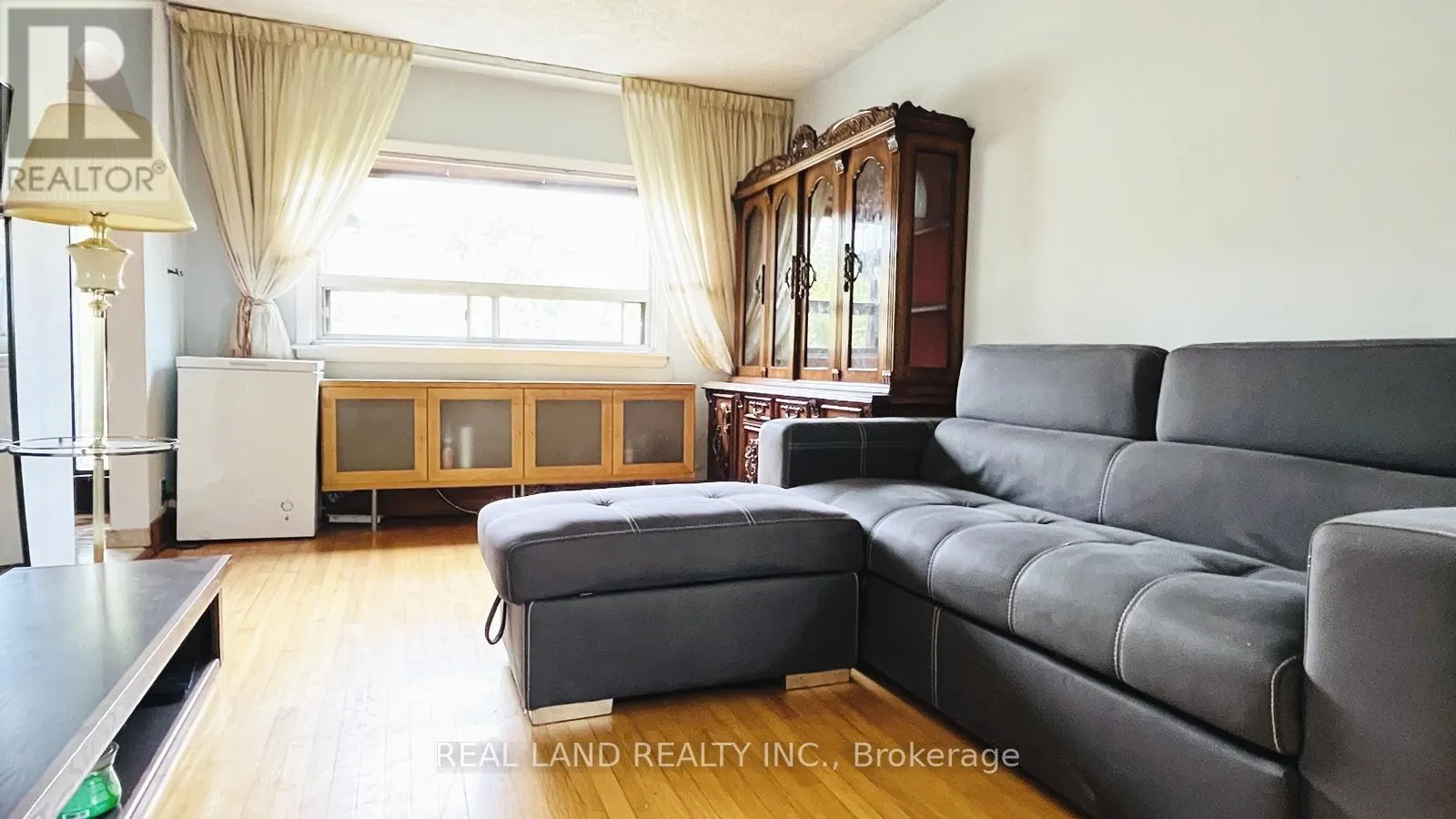 MAIN - 252 SCOTT ROAD